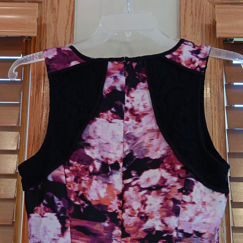 Sunset Floral Dress 🌅 - Picture 6 of 8
